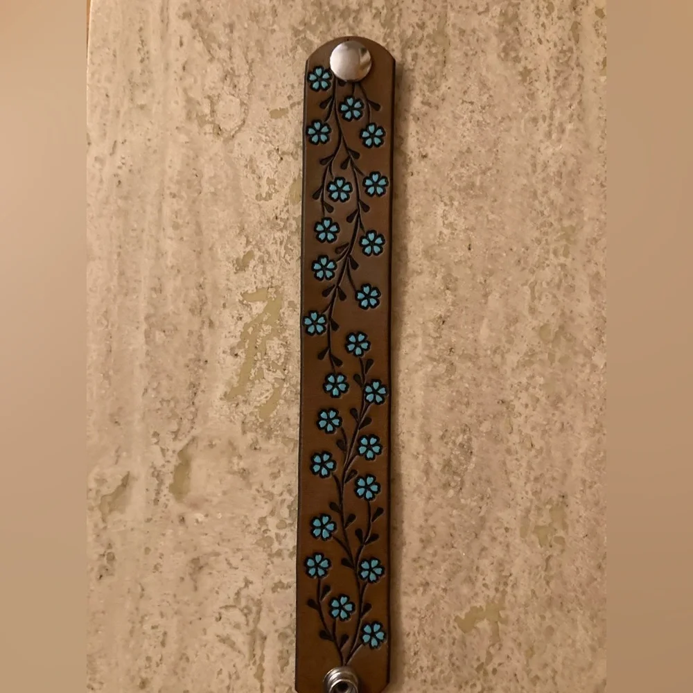 Brown with Blue Flowers Leather Bracelet Western Snap Nature Inspired Cabincore - Picture 4 of 10